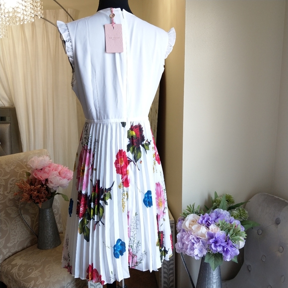 🔥HP🔥NWT TED BAKER PLEATED BIB SKIRT DRESS - Picture 8 of 11